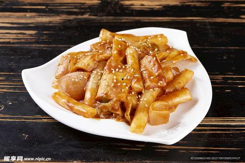 上海网红美食炒年糕图片,网红炒年糕，一口咬下满口鲜香